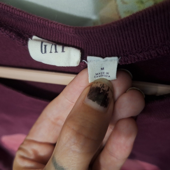 Uniquely sun-kissed vintage GAP sweatshirt - Picture 3 of 7